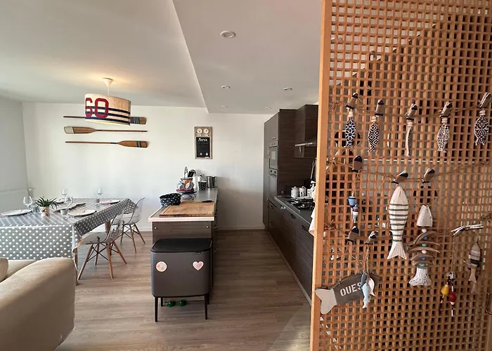 Les De * 格朗维尔